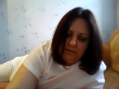 LockyCharm111 online show from June 11, 2026, 5:33 pm