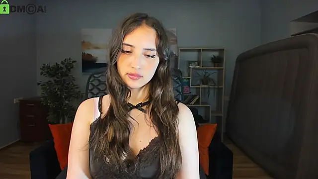 Effy Royse online show from July 3, 2026, 5:52 pm