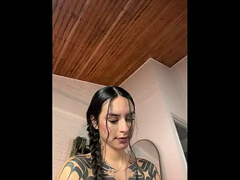 cristal roberts online show from June 15, 2026, 11:07 pm