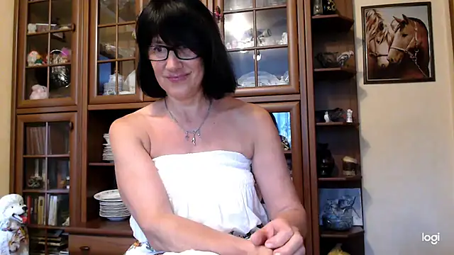 Vlastelina online show from July 16, 2026, 1:39 pm