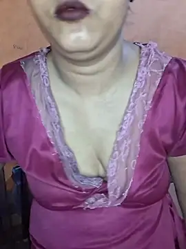 Nency Love143 online show from July 18, 2026, 7:17 pm