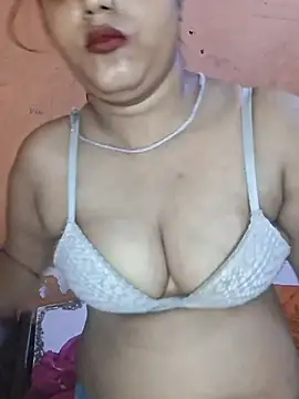 Nency Love143 online show from July 25, 2026, 7:11 pm