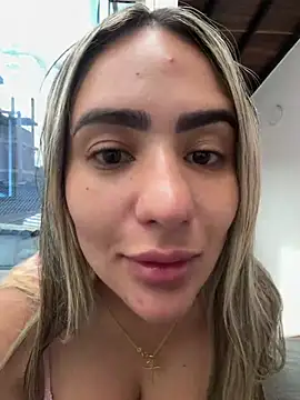Snapshot of Miilana_ chatting on July 4, 2026, 1:50 pm Miilana online show from July 4, 2026, 1:50 pm
