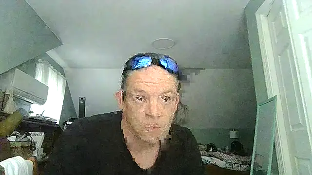 ShadowLove85 online show from May 12, 2026, 3:53 pm