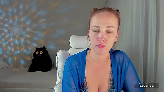 she wolf online show from April 29, 2026, 2:21 pm