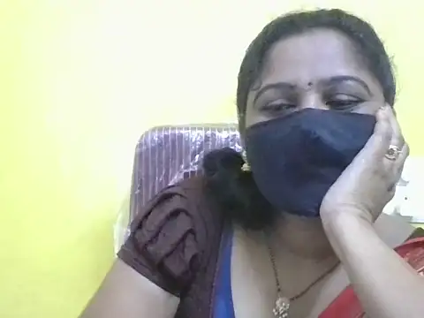 anu-reddyy online show from June 22, 2026, 3:36 am