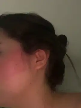 alyabelova online show from June 22, 2026, 2:57 am