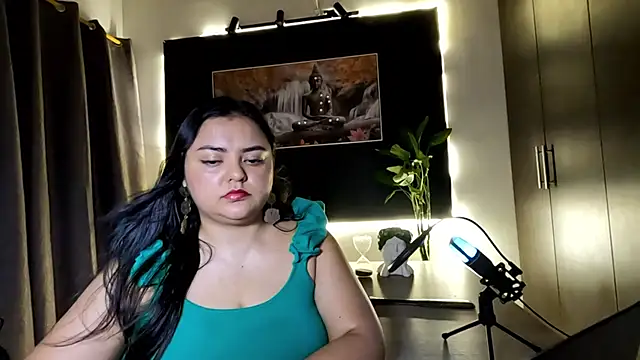 AzaraOnyx online show from July 10, 2026, 3:03 pm