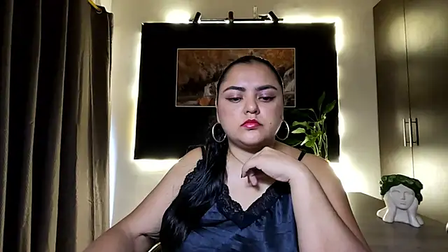 AzaraOnyx online show from July 23, 2026, 2:04 pm