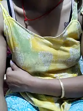 Sexy-Sandhya  online show from May 3, 2026, 6:03 pm