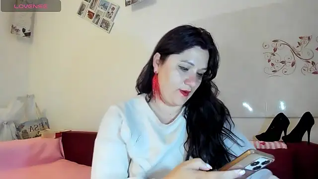 EVELYNA88 online show from July 22, 2026, 7:27 pm