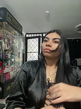 eimmy  skinny online show from May 7, 2026, 8:03 pm