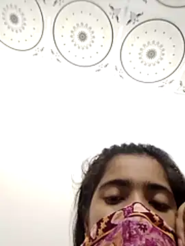 tanisha-me online show from July 25, 2026, 7:11 pm