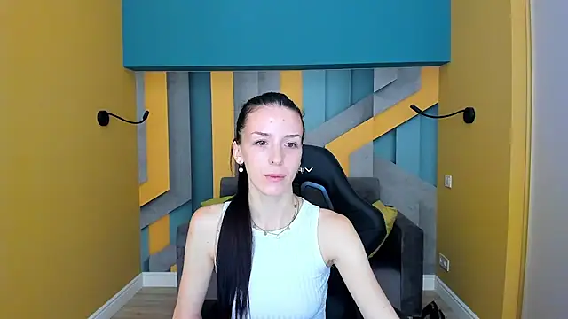 NoirDiva online show from July 23, 2026, 5:49 am