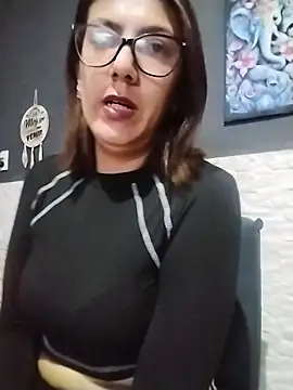 Silreinadorada online show from August 7, 2026, 12:07 pm