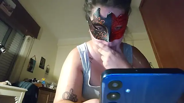 sweetjuicyb online show from July 1, 2026, 9:14 pm