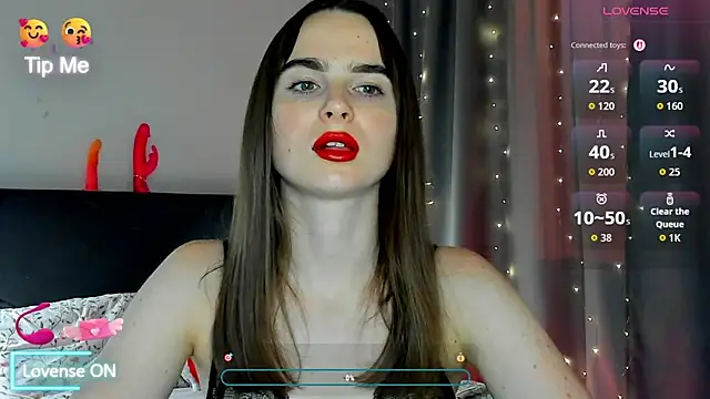 Snapshot of megann_fox2 chatting on July 24, 2026, 5:00 pm megann fox2 online show from July 24, 2026, 5:00 pm