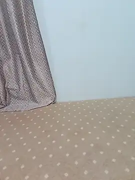 Cutie babes01 online show from July 21, 2026, 3:47 pm