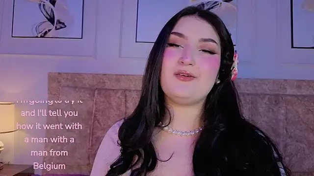 zoe moon   online show from July 21, 2026, 2:08 pm