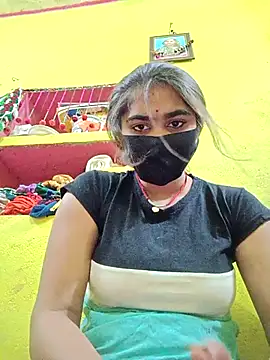 Cute Mahek99 online show from May 5, 2026, 4:26 pm