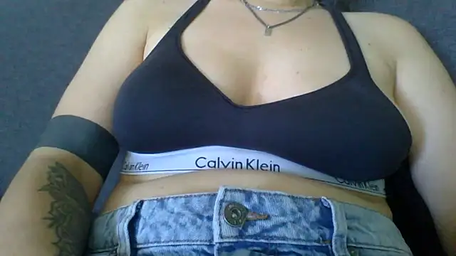 Snapshot of Geileboef28 chatting on June 23, 2026, 10:46 am Geileboef28 online show from June 23, 2026, 10:46 am