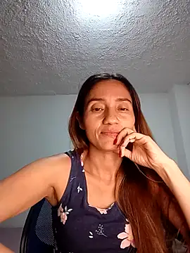 Snapshot of isaa- chatting on August 2, 2026, 12:31 am isaa- online show from August 2, 2026, 12:31 am