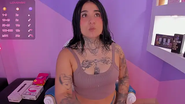 Adri tatto 7 online show from July 24, 2026, 3:54 pm