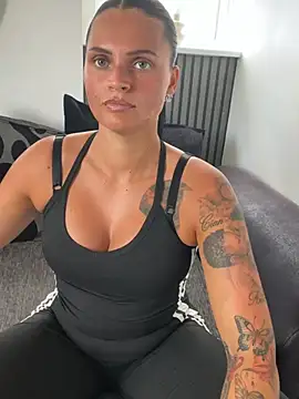 Destinylovex online show from July 18, 2026, 11:25 am