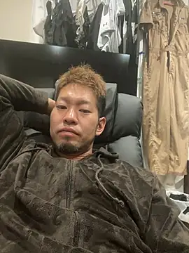 ryuaaaaa online show from July 7, 2026, 4:44 pm