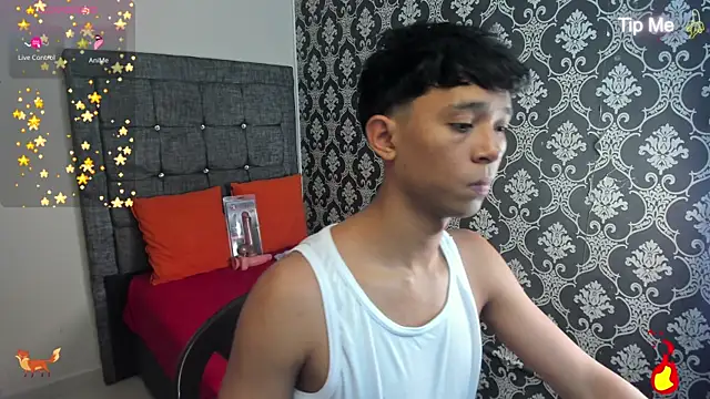Snapshot of Little_Twink19x chatting on July 22, 2026, 7:05 pm Little Twink19x online show from July 22, 2026, 7:05 pm