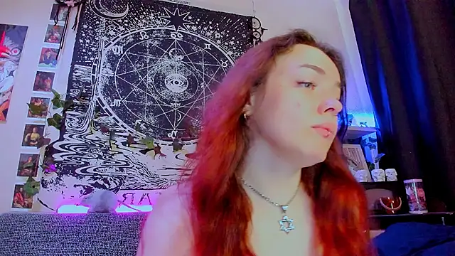 FearlessDivaX online show from June 18, 2026, 2:23 am