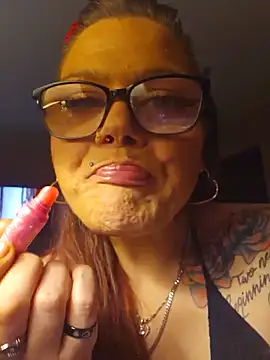 Sexymilf6992 online show from June 2, 2026, 6:37 am