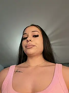 Olivia Noor online show from July 25, 2026, 4:15 pm