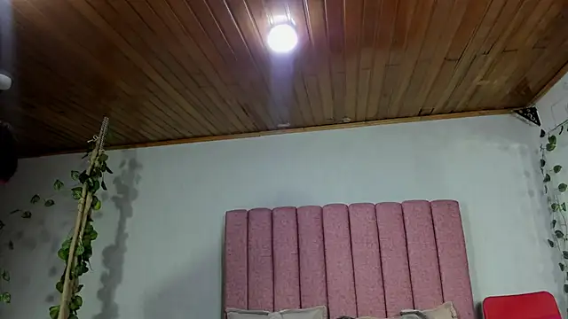 JennieRider online show from July 25, 2026, 6:16 pm