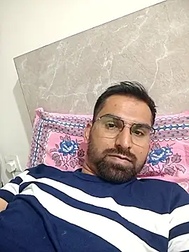 RonitVora online show from May 17, 2026, 8:27 pm