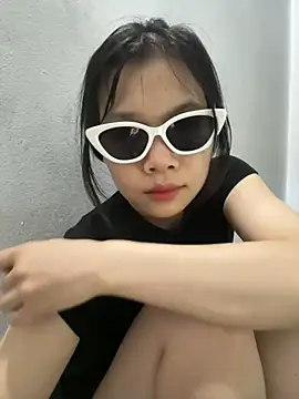Nancyk6 online show from April 28, 2026, 4:23 pm