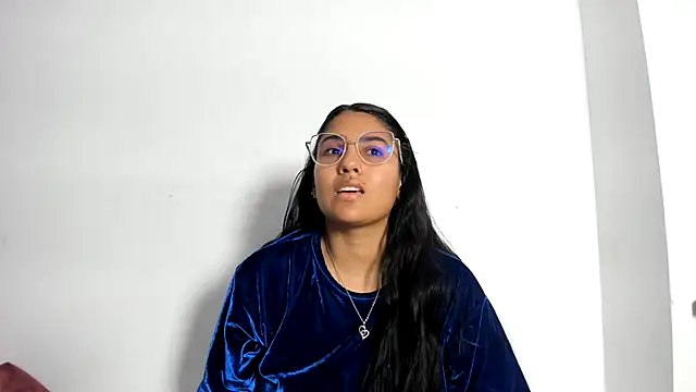 TatyGomez  online show from July 1, 2026, 4:03 am
