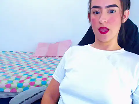 dreamgirlxxx1 online show from July 12, 2026, 9:39 pm