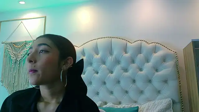 Sara funy online show from July 18, 2026, 11:47 am