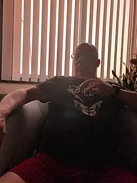 Snapshot of WorthingtonM3 chatting on July 29, 2026, 12:42 am WorthingtonM3 online show from July 29, 2026, 12:42 am