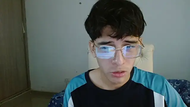 noah millerx online show from June 30, 2026, 8:21 pm