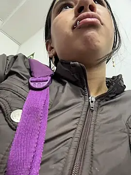 LilyRossi  online show from July 17, 2026, 12:34 pm