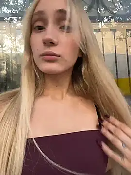 Pink Kiss online show from July 11, 2026, 4:37 am