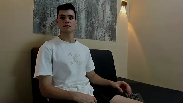 ZANE EVANS online show from July 25, 2026, 12:47 pm