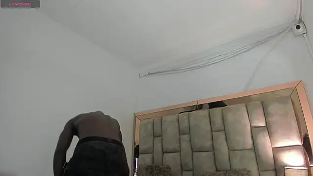 Snapshot of Titan_Moreno_ chatting on July 25, 2026, 12:03 pm Titan Moreno online show from July 25, 2026, 12:03 pm