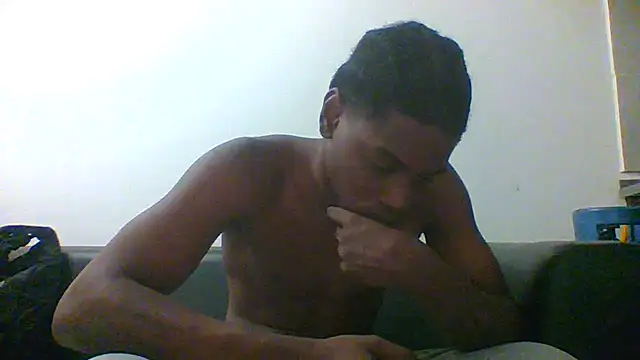 Snapshot of charles_king chatting on June 23, 2026, 9:13 pm charles king online show from June 23, 2026, 9:13 pm