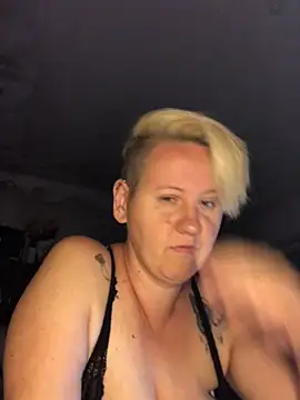 SofiaAmour online show from June 20, 2026, 6:33 pm