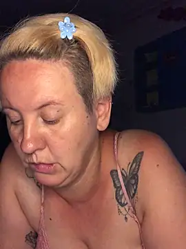 SofiaAmour online show from June 23, 2026, 6:39 pm