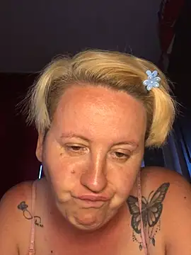 SofiaAmour online show from June 25, 2026, 6:34 pm