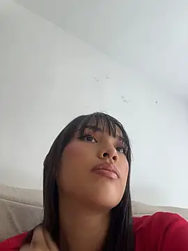 Mia-villalobos online show from July 8, 2026, 2:10 pm